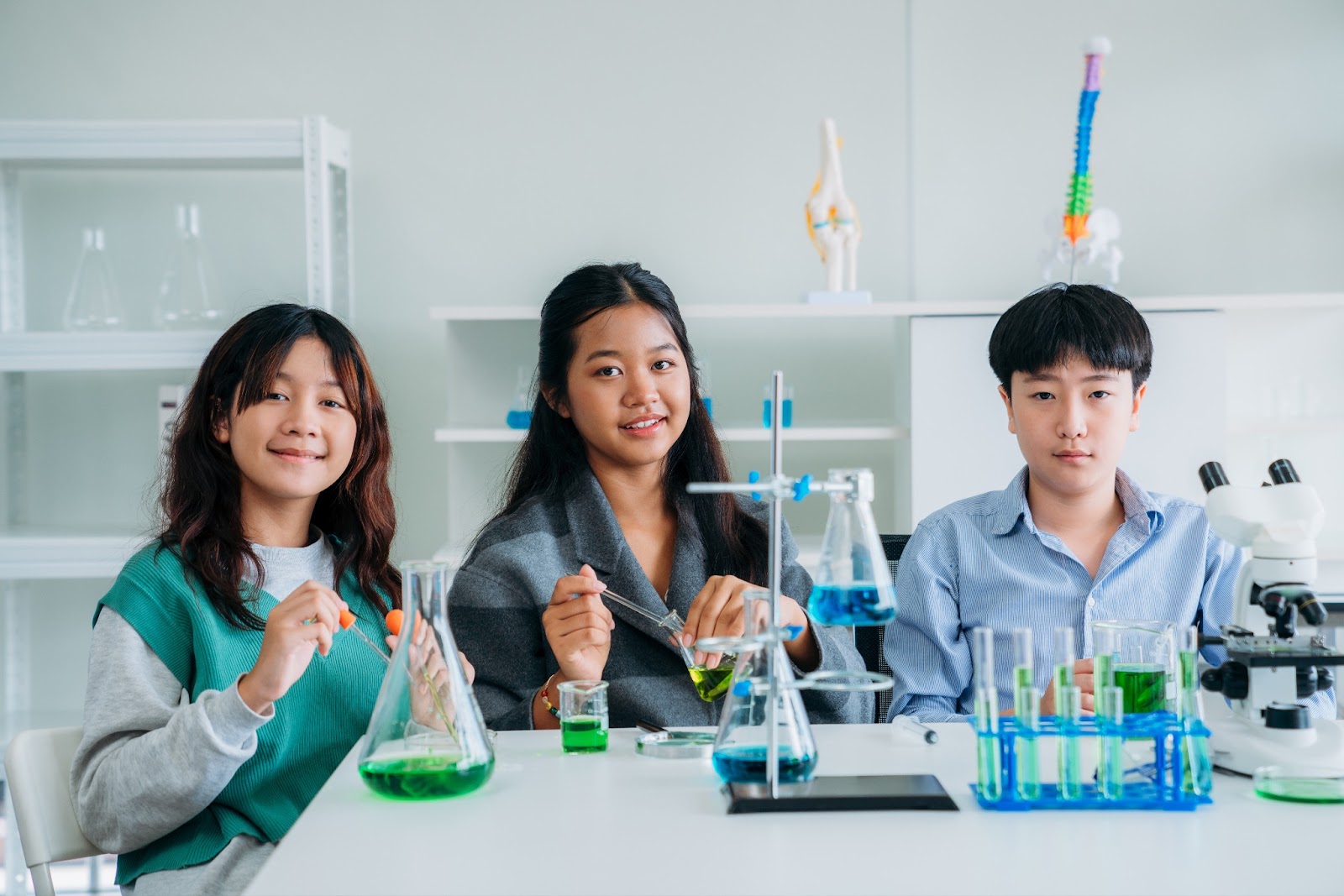 O Level Chemistry Tuition: Why It’s Essential for Academic Excellence
